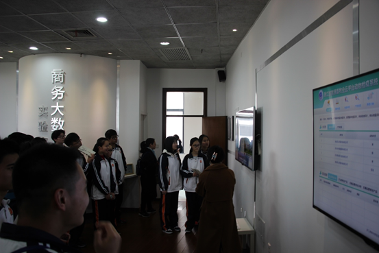 1492064011715008841.png blob.png